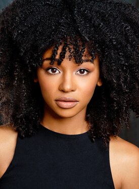 Tenisha Hayes Tenisha Hayes